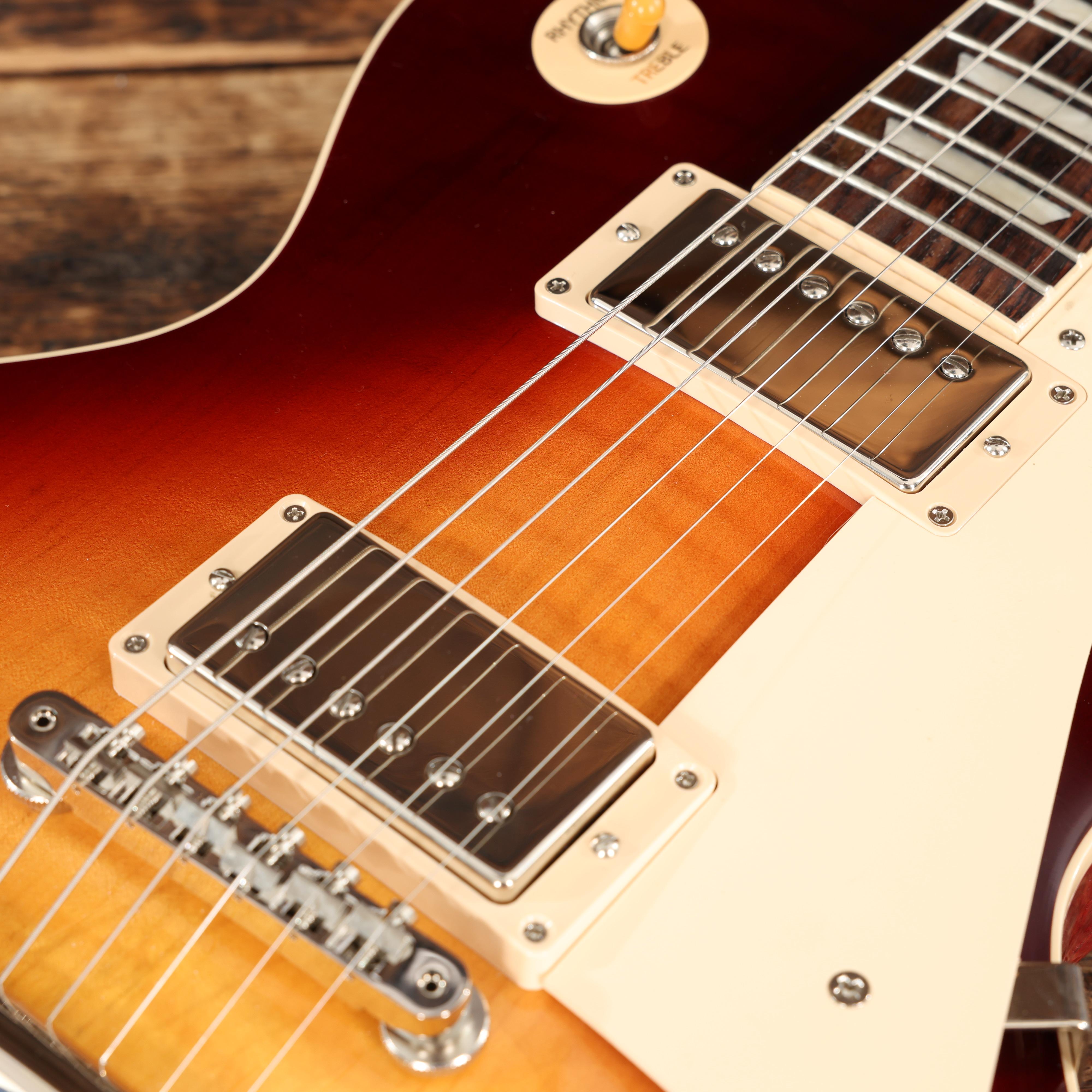 Gibson Les Paul Standard '60s Electric Guitar in Bourbon Burst